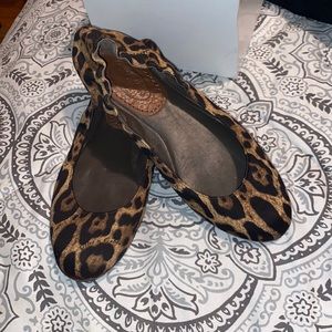 Dolce & Gabbana Leopard Print Scrunch Ballet Flats